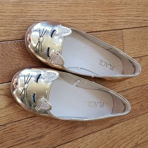 The children's place gold cat dress shoe size 12